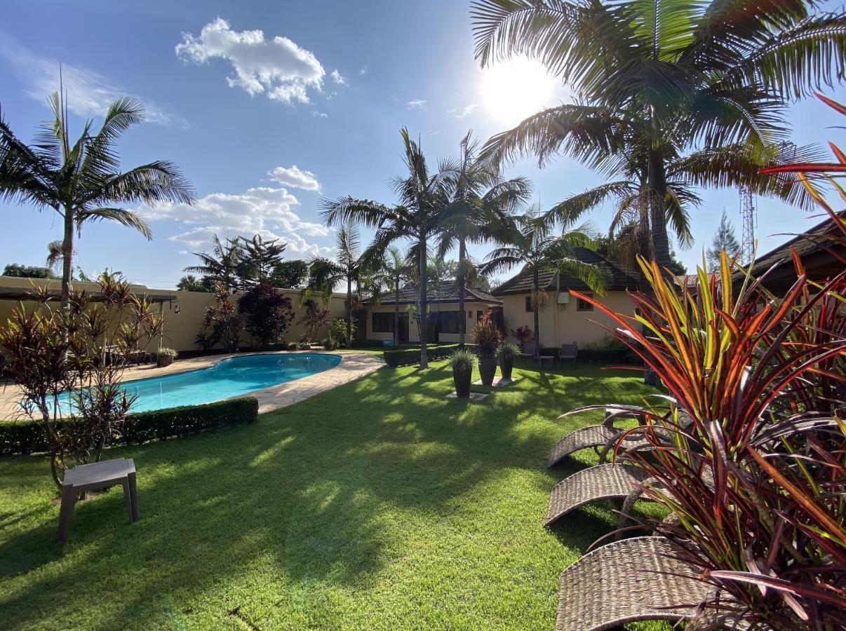 Ahadi Lodge Arusha Luaran gambar