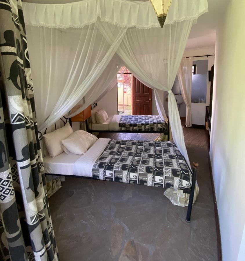 Ahadi Lodge Arusha Luaran gambar